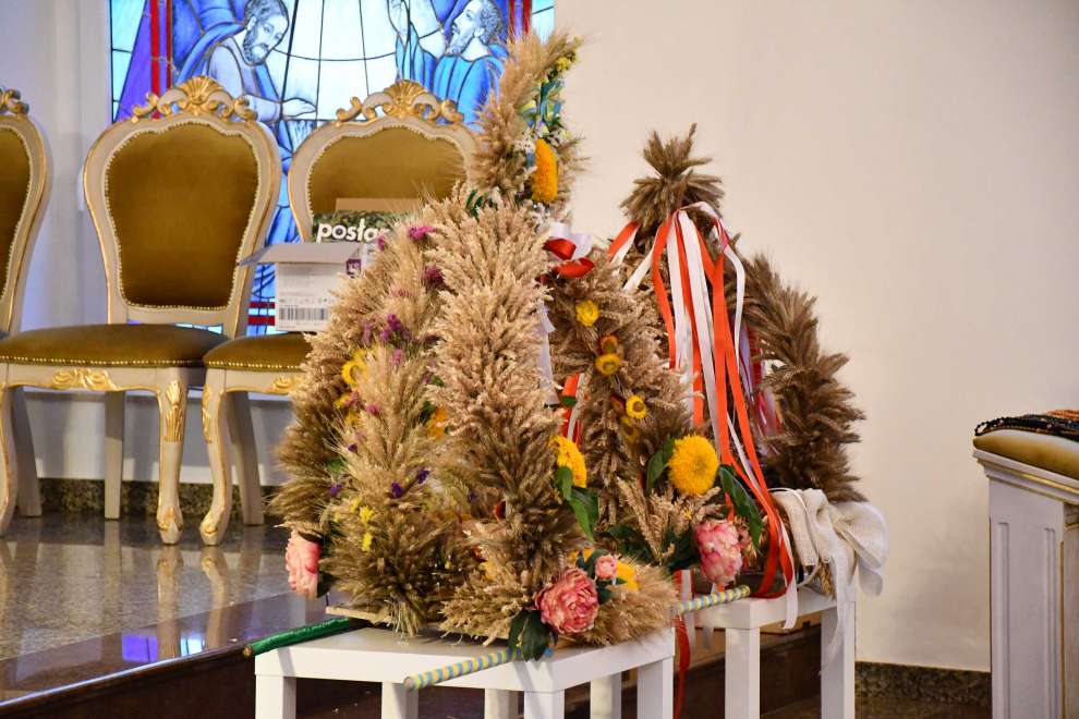 102 Wieńce dożynkowe